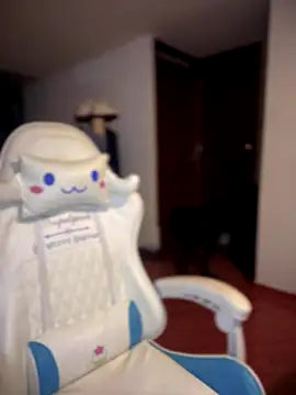 isabela l online show from October 9, 11:27 pm