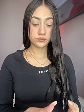 isabela l online show from September 21, 5:40 pm