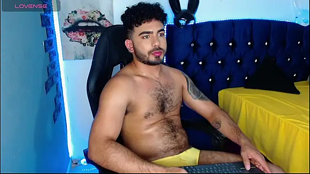 adamhairy online show from January 9, 7:21 pm