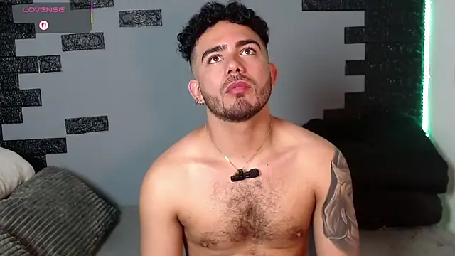 adamhairy online show from November 21, 7:57 pm