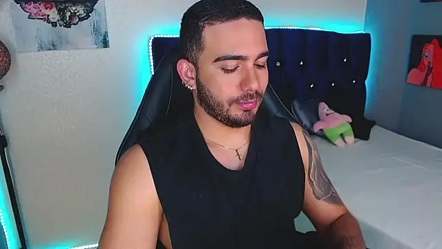 adamhairy online show from May 19, 10:50 pm