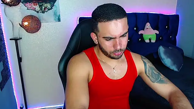 adamhairy online show from May 16, 7:46 pm
