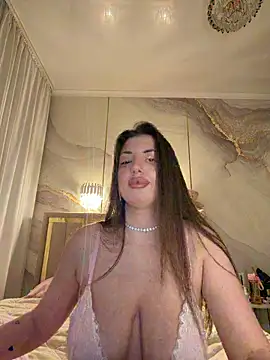 TiffaNoel online show from February 27, 4:07 pm