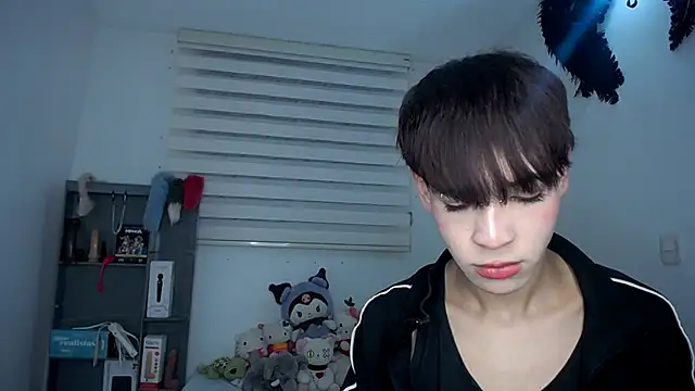 lucky stricke online show from October 22, 3:39 am