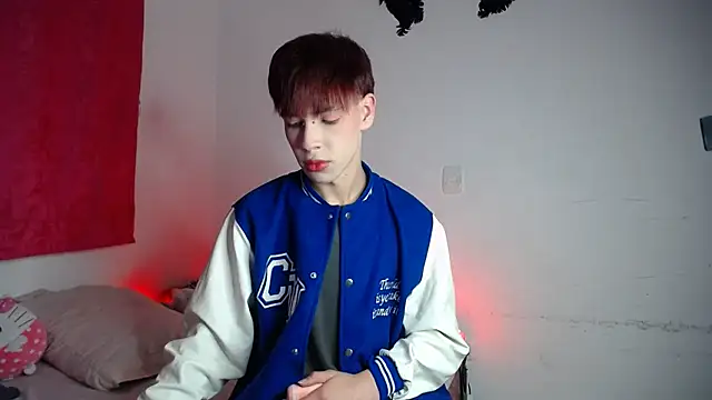 lucky stricke online show from December 5, 6:23 am