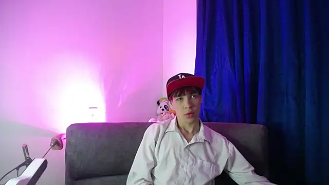 lucky stricke online show from March 4, 4:31 am