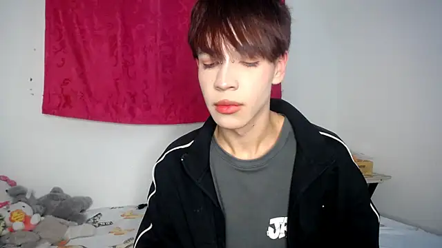 lucky stricke online show from November 11, 3:34 am