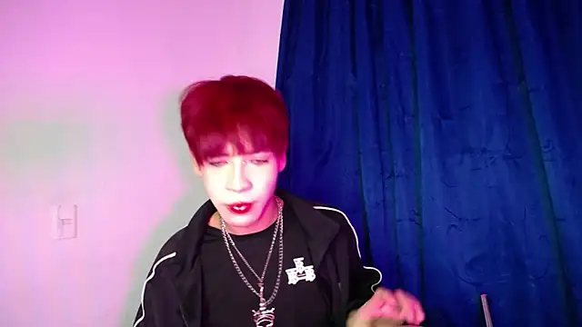 lucky stricke online show from March 26, 4:33 am