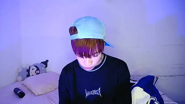 lucky stricke online show from January 9, 5:03 am