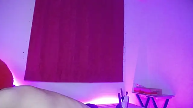 lucky stricke online show from November 29, 6:46 am