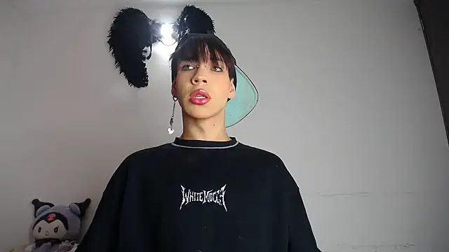 lucky stricke online show from October 28, 4:24 am