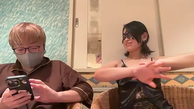 Snapshot of 21yuri27 chatting on November 10, 2:22 pm 21yuri27 online show from November 10, 2:22 pm