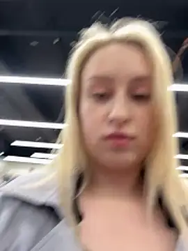 KassandraTress online show from April 27, 10:57 am