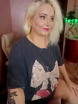 SquirtMilf00 online show from March 12, 4:51 am