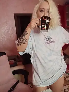 SquirtMilf00 online show from November 4, 1:53 am