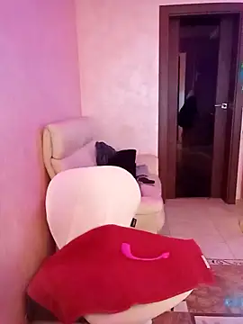 SquirtMilf00 online show from March 21, 3:41 am