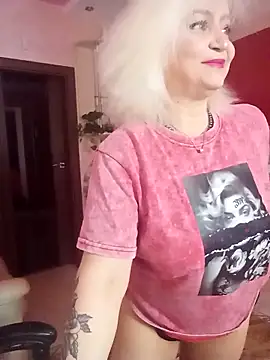 SquirtMilf00 online show from October 18, 1:40 am