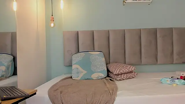 genesis4u online show from February 20, 12:07 pm