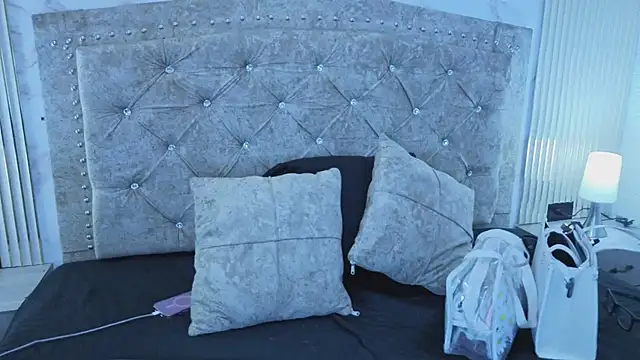 AnastasiaColeman online show from March 16, 7:49 pm