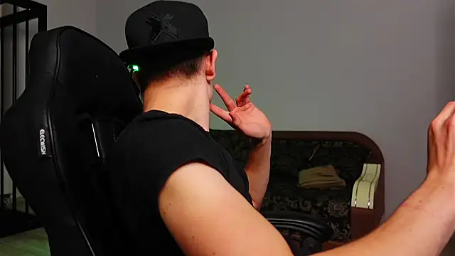 Mark Karson online show from September 12, 7:13 pm