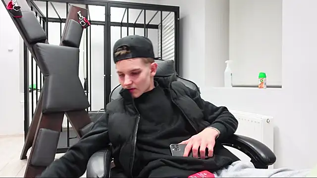 Mark Karson online show from October 19, 7:05 pm