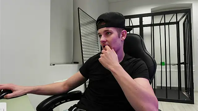 Mark Karson online show from September 26, 7:54 pm