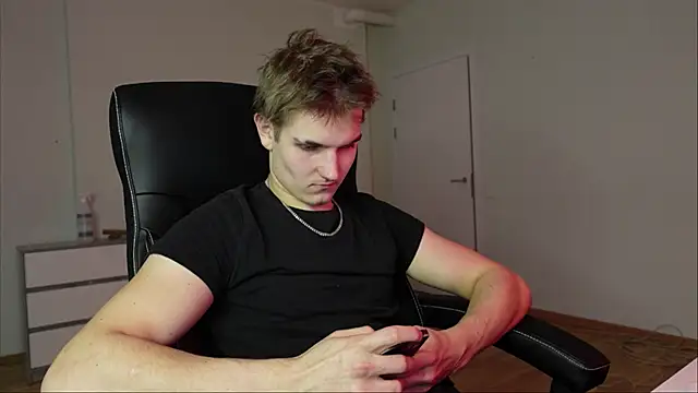 Mark Karson online show from November 15, 1:26 pm