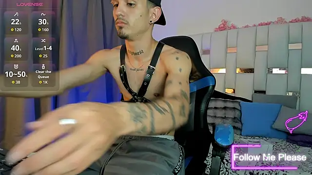 nextboywell1 online show from March 3, 3:35 am