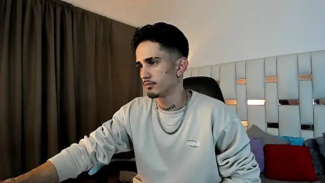 nextboywell1 online show from April 1, 3:08 am