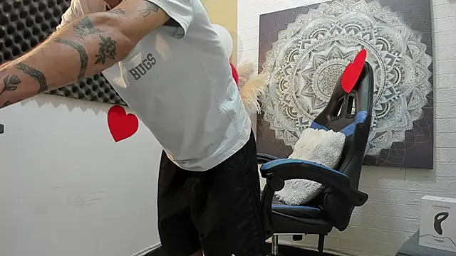 nextboywell1 online show from February 15, 8:19 pm