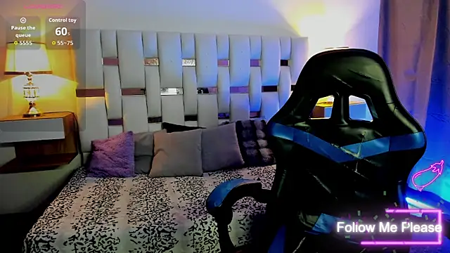 nextboywell1 online show from March 13, 3:11 am