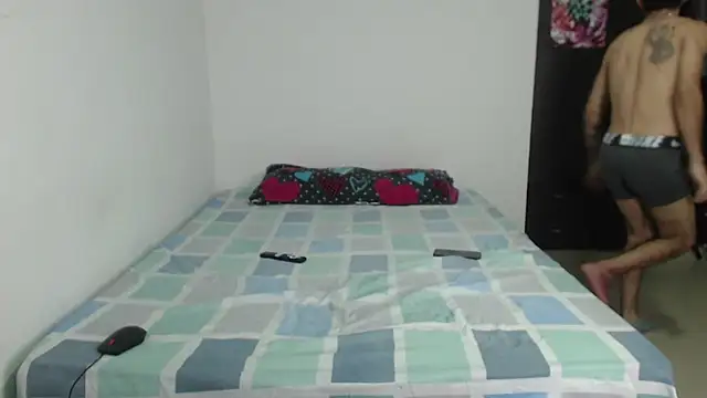 Snapshot of nextboywell1 chatting on November 23, 11:48 pm nextboywell1 online show from November 23, 11:48 pm