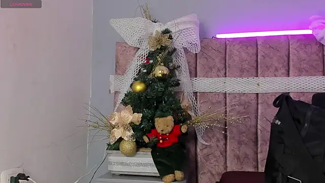  jasmine blush online show from December 18, 12:42 pm