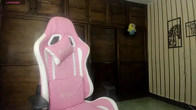 Luisa Red online show from April 15, 2:28 am