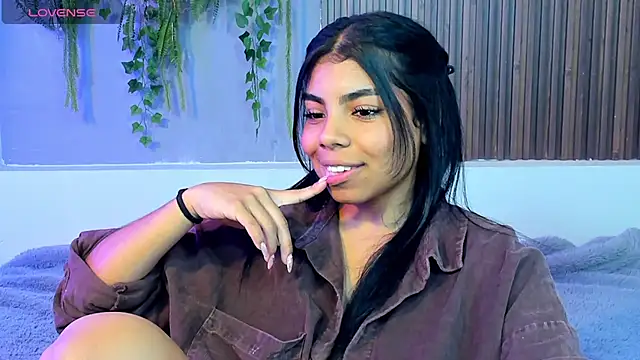 Dakotaferreti online show from October 7, 8:43 pm