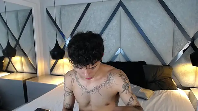 Enzo Hunter online show from October 17, 3:54 am