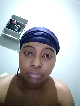 Snapshot of AcetousAbb chatting on November 5, 2:03 am AcetousAbb online show from November 5, 2:03 am