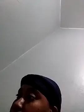 Snapshot of AcetousAbb chatting on October 27, 1:28 am AcetousAbb online show from October 27, 1:28 am