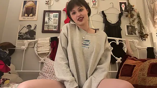 urbbydollxx online show from June 30, 8:47 am