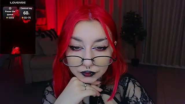 Snapshot of Mistress__Marcelline chatting on July 4, 1:12 am Mistress Marcelline online show from July 4, 1:12 am