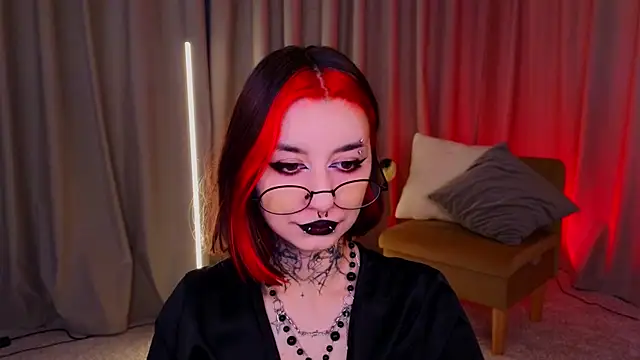 Mistress  Marcelline online show from May 13, 2:07 am