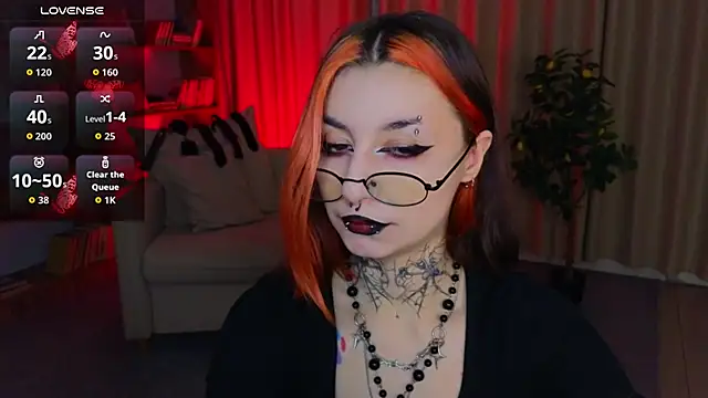 Snapshot of Mistress__Marcelline chatting on June 15, 1:39 am Mistress Marcelline online show from June 15, 1:39 am