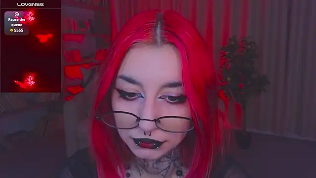 Snapshot of Mistress__Marcelline chatting on July 15, 1:45 am Mistress Marcelline online show from July 15, 1:45 am