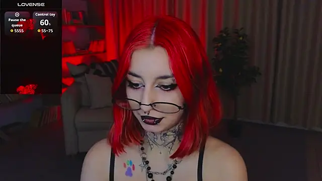 Snapshot of Mistress__Marcelline chatting on July 7, 7:23 am Mistress Marcelline online show from July 7, 7:23 am