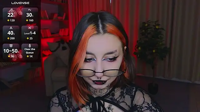 Snapshot of Mistress__Marcelline chatting on June 19, 2:06 am Mistress Marcelline online show from June 19, 2:06 am