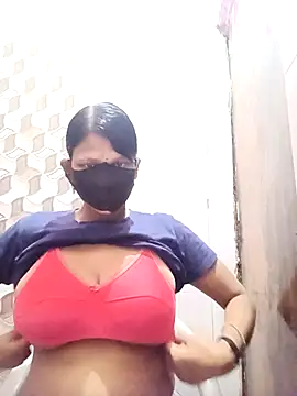 Snapshot of varnika chatting on September 15, 7:36 pm varnika online show from September 15, 7:36 pm