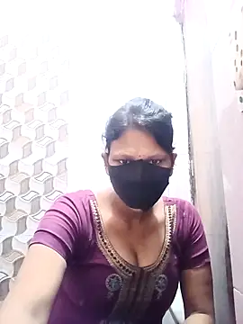 Snapshot of varnika chatting on September 13, 8:47 am varnika online show from September 13, 8:47 am