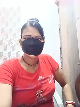 Snapshot of varnika chatting on May 23, 1:43 pm varnika online show from May 23, 1:43 pm