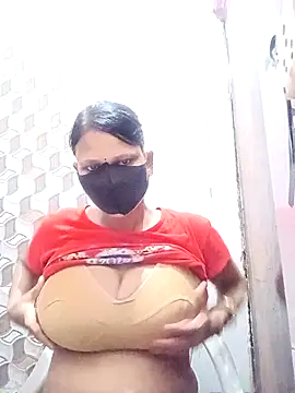 Snapshot of varnika chatting on October 22, 8:47 am varnika online show from October 22, 8:47 am