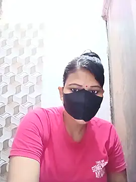 Snapshot of varnika chatting on May 17, 9:31 am varnika online show from May 17, 9:31 am